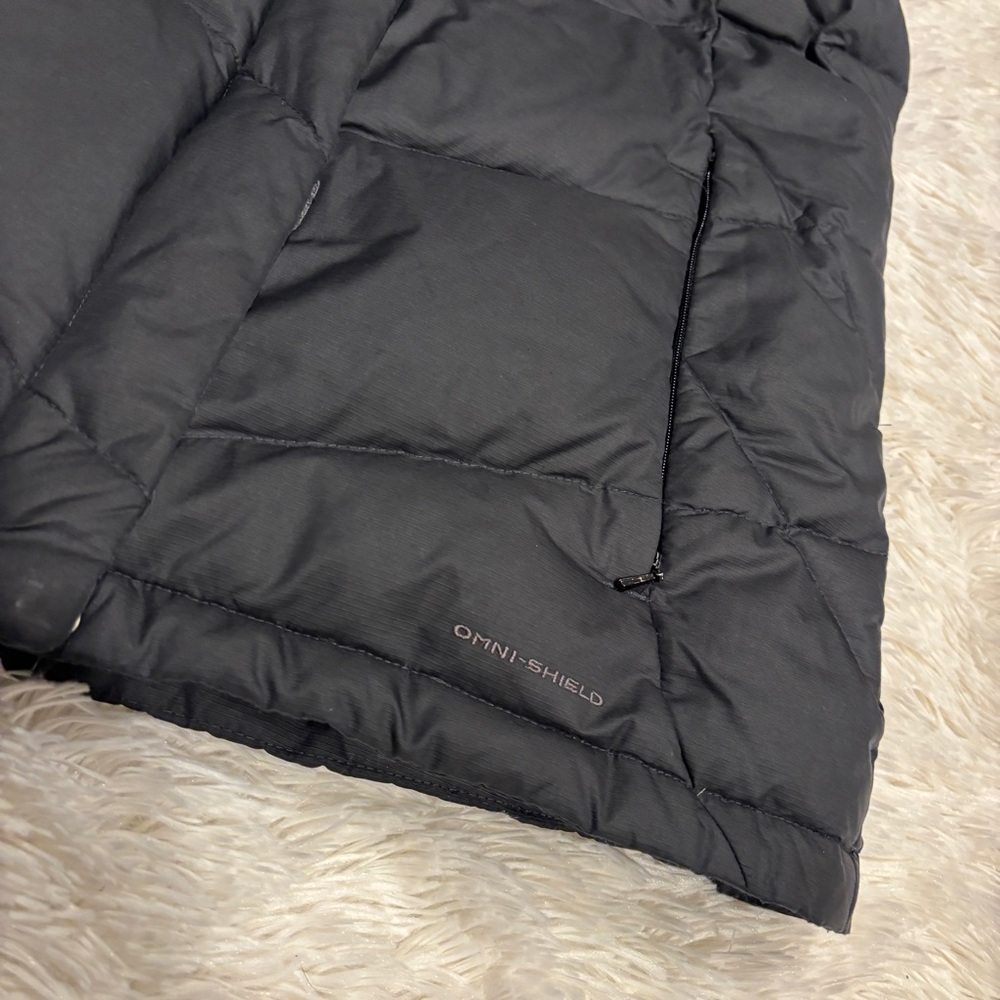 Columbia Black Omni Shield Down Puffer Vest Size S - Picture 4 of 11
